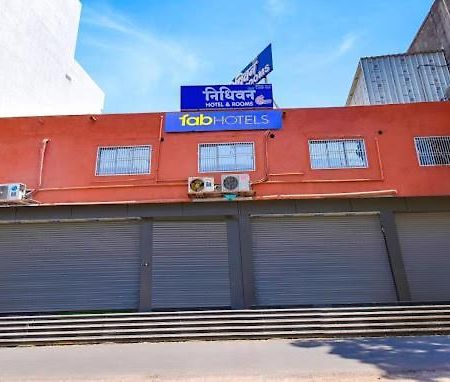 Fabhotel Nidhivan, Udhna Junction スーラト エクステリア 写真