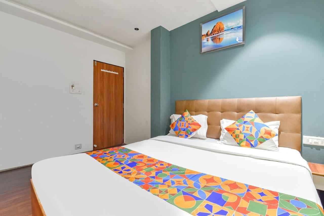 Fabhotel Nidhivan, Udhna Junction スーラト エクステリア 写真