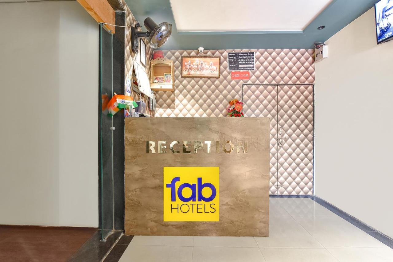 Fabhotel Nidhivan, Udhna Junction スーラト エクステリア 写真