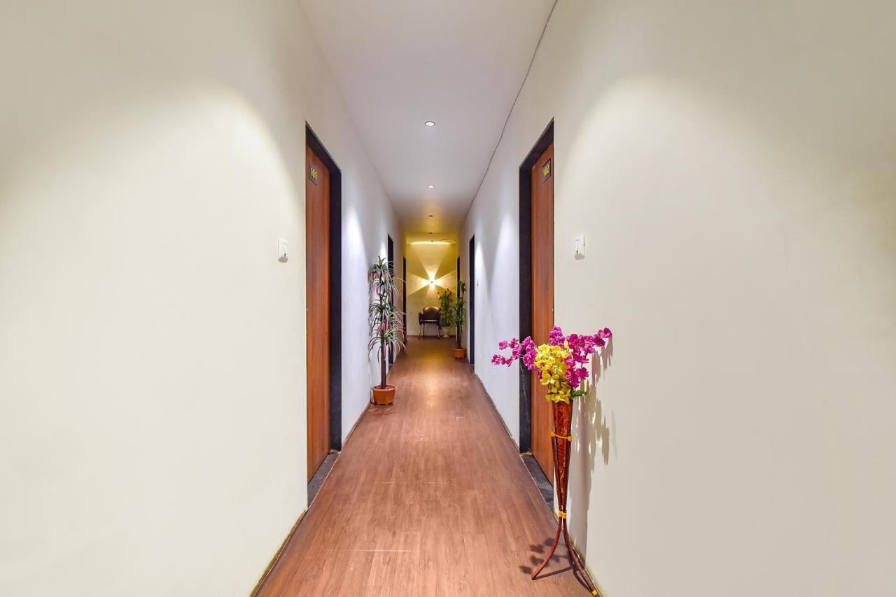Fabhotel Nidhivan, Udhna Junction スーラト エクステリア 写真