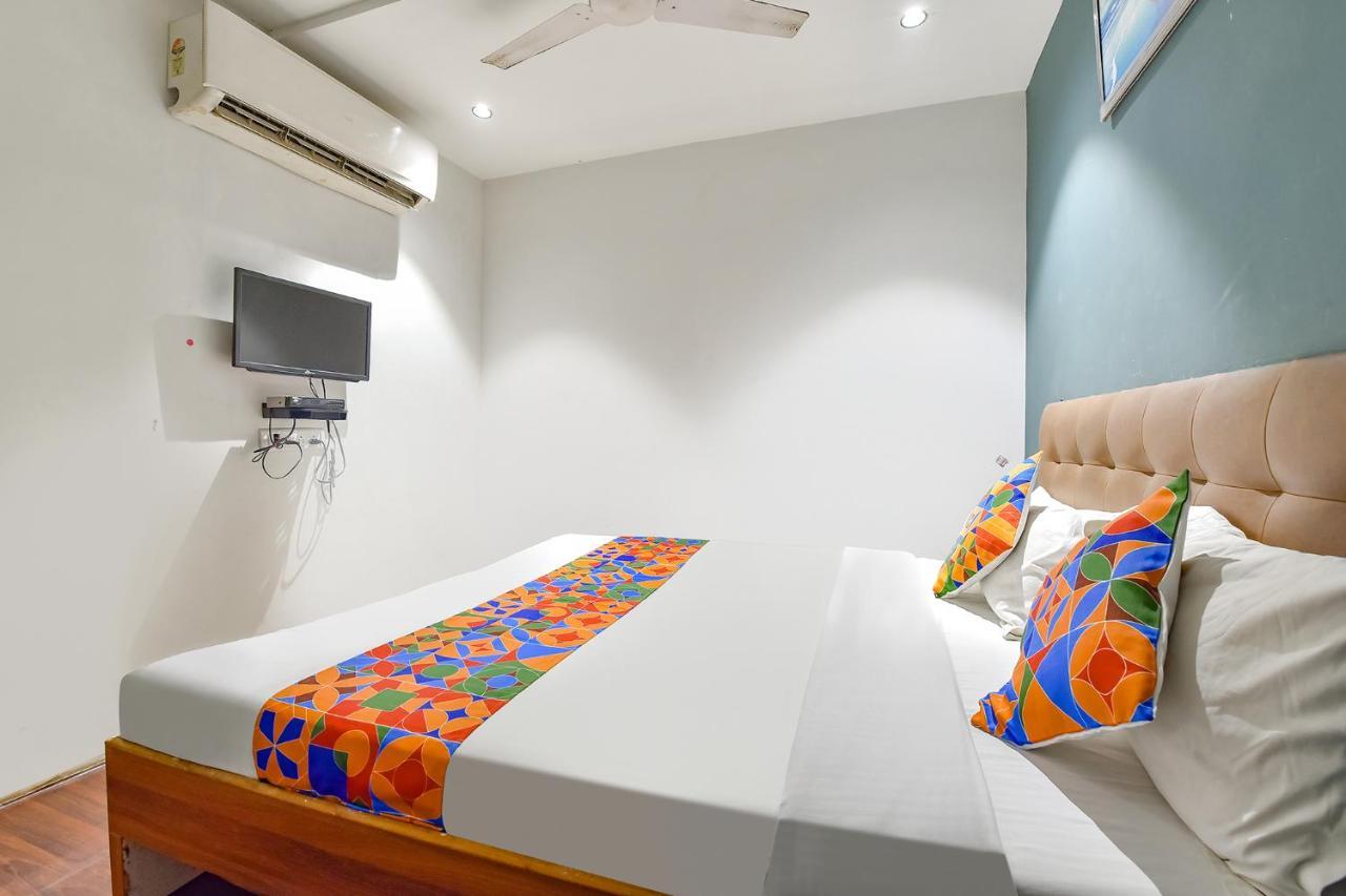 Fabhotel Nidhivan, Udhna Junction スーラト エクステリア 写真